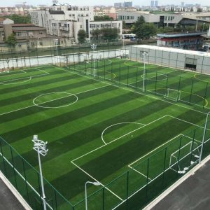Kích thước sân bóng 5 người thường sẽ là bao nhiêu m2?